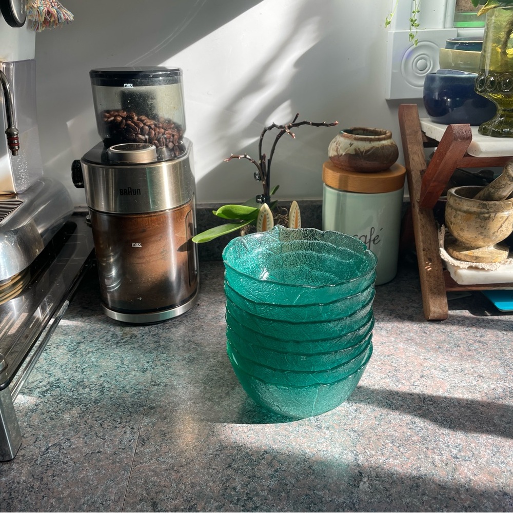 Vintage Arcoroc France turquoise teal Aspen leaf set of 7 bowls